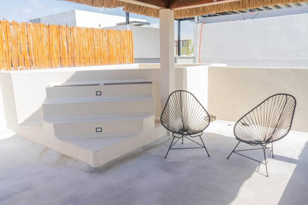 Bahari 2BR PH condo in Aldea Zama