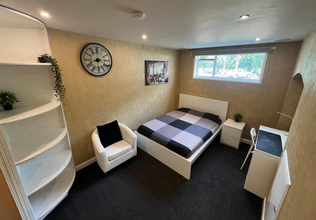 Beddington Park Lodge East