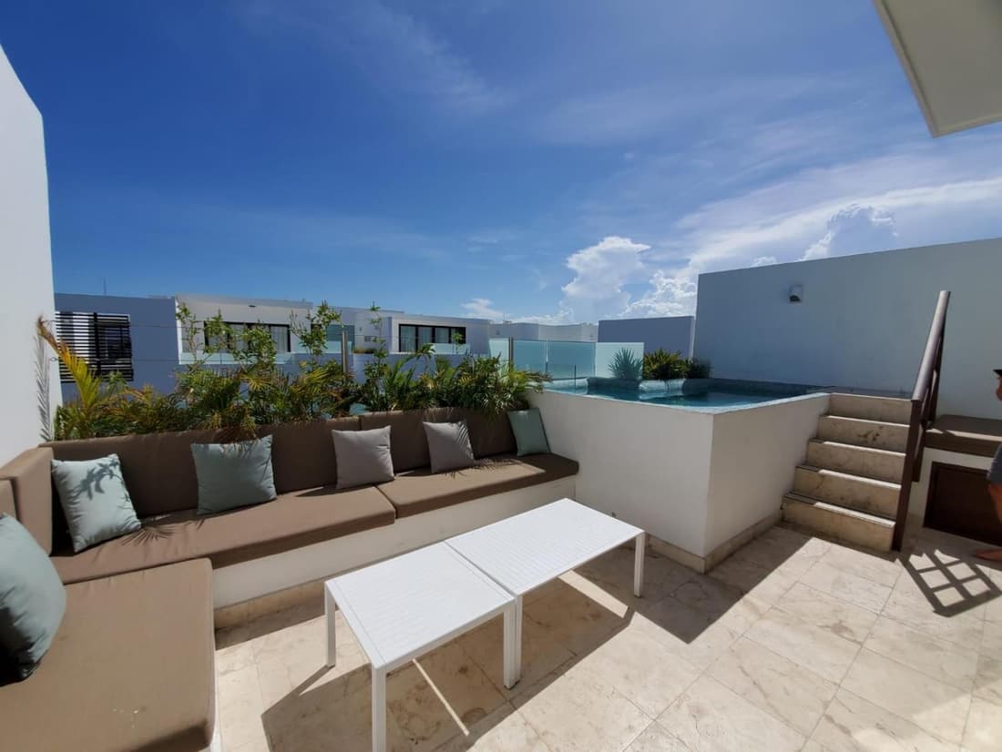Anah Playa Luxury Penthouses and Apartments