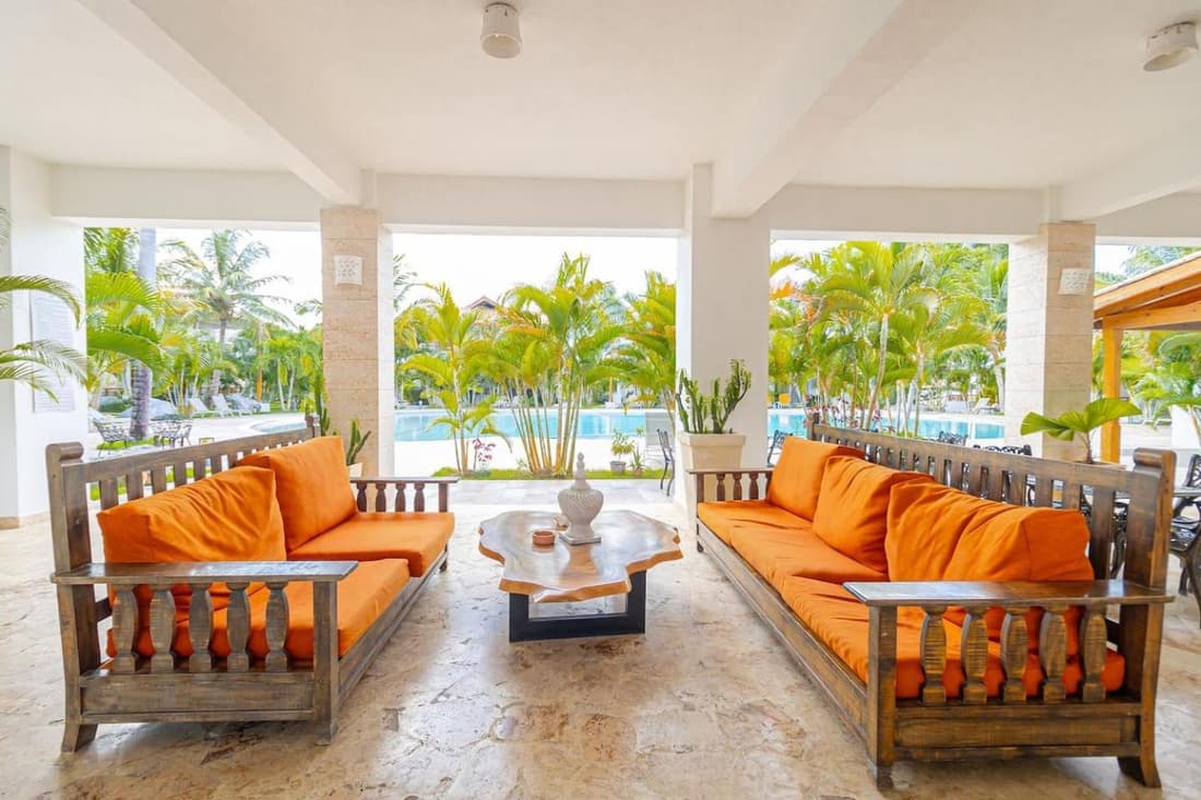 Coastal Luxury 2-Bed w Pool Access in Paraiso Bayahibe