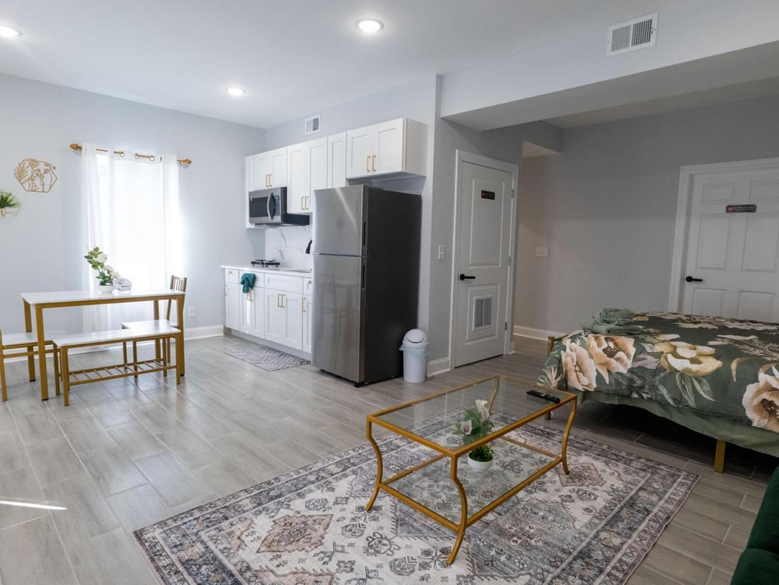 4 New Apts - 3 Bed Apt 1st Floor & 3 Bed Apt 2nd Floor - 1 Bed Studio Apt Ground Floor & 1 Bed Studio Apt Ground Floor near Penn Station EWR Airport Beth Israel Hospital Manhattan NYC