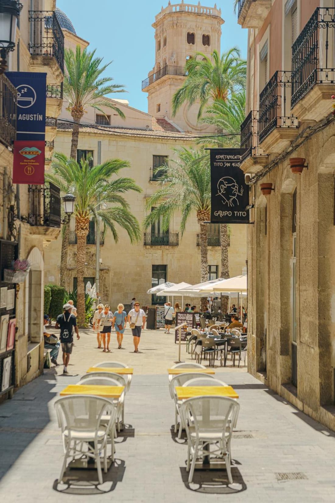 Apartment with exceptional charm in historic center of Alicante
