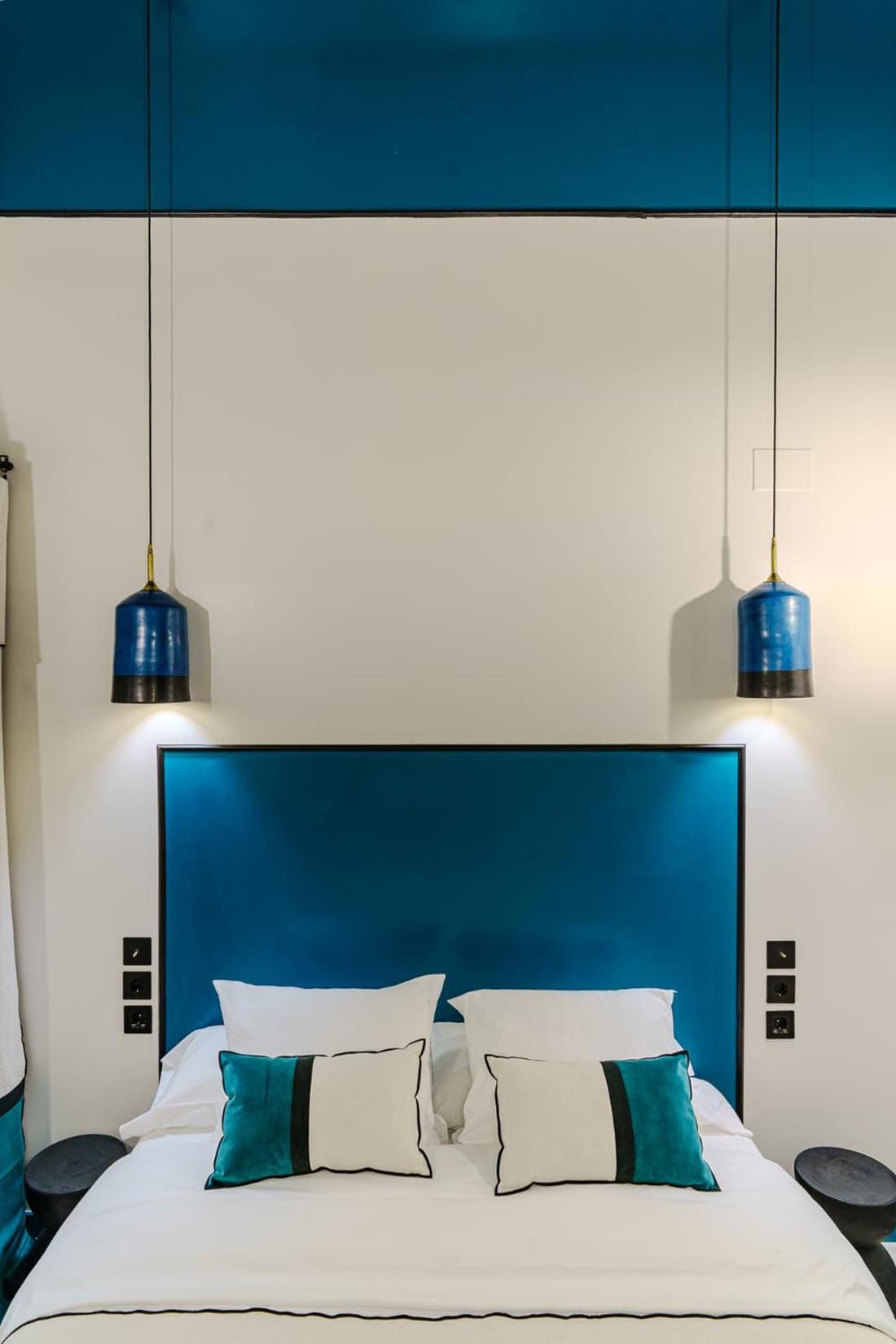 Spacious and luxurious mezzanine apartment in historic center