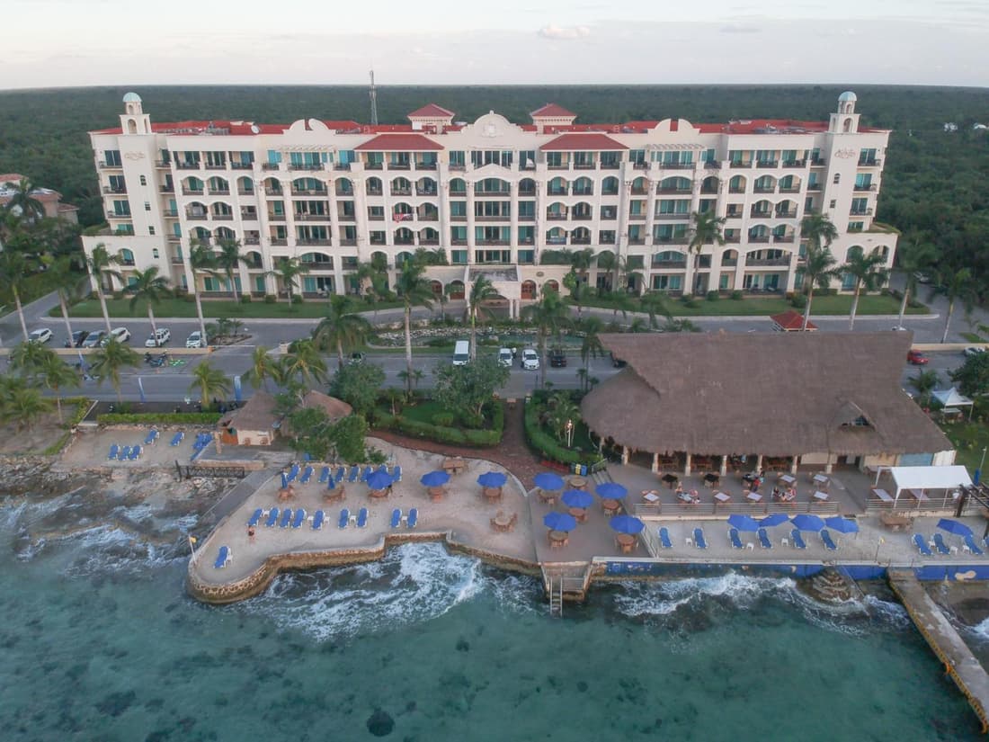 403 Landmark Resort Cozumel beachfront condo