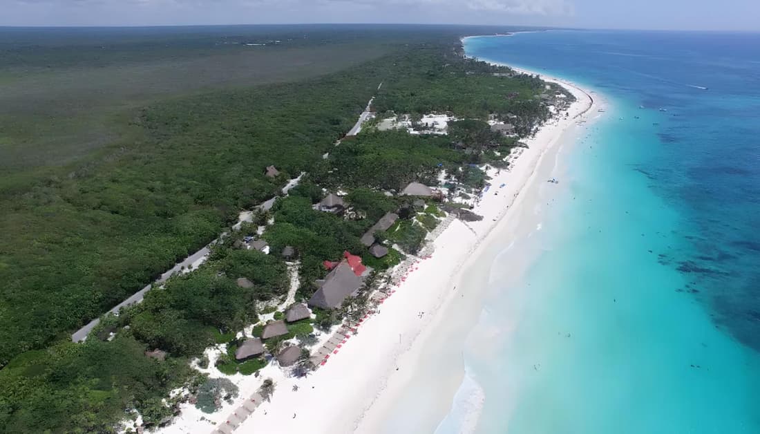 Luxury penthouse w-jacuzzi in the heart of Tulum