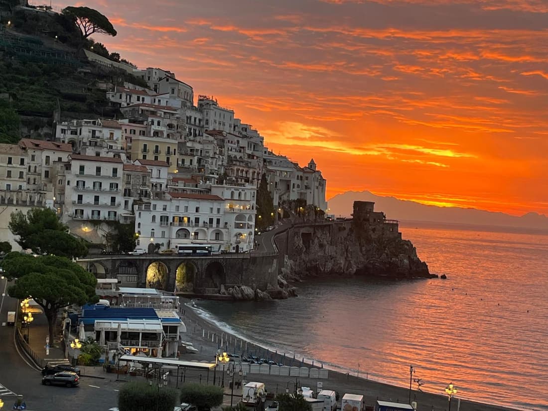 Holidays Baia D'Amalfi