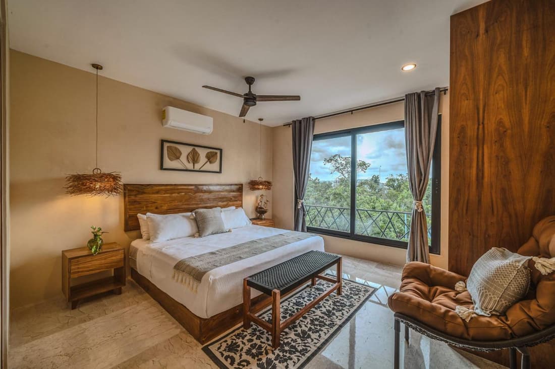 Deluxe 6BR Double Penthouse with 2 Private Roof Pools