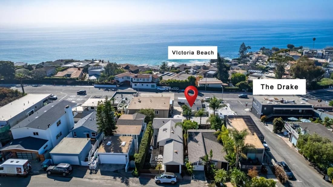 Ocean Views! Detached Villa by Victoria Beach
