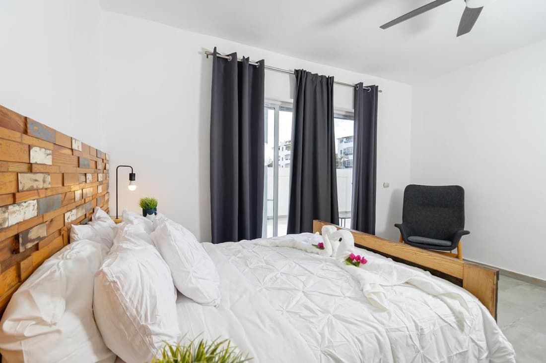 Coastal Luxury 2-Bed w Pool Access in Paraiso Bayahibe