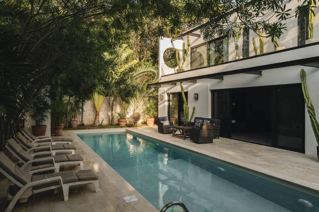 Elegant Villa Stay Gated Place Full Concierge