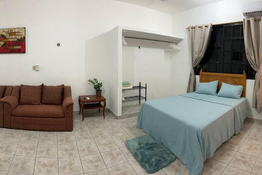 Casa Juan, Estudio en Cozumel