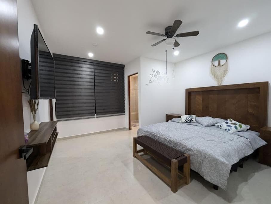 Preciosa Casa en Mérida, 2 Habitaciones, Excelente Ubicación, AC, Alberca, Asador y Estacionamiento
