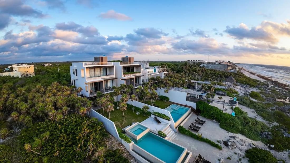 Oceanview 8BR Luxury Double Villa, Concierge &Pools-Tankah Bay