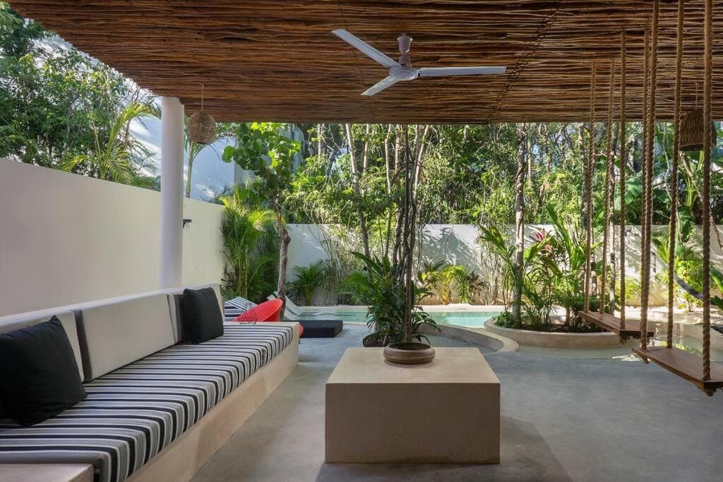 Twin Villas 8BR, Concierge, Gated ,Jacuzzi, Paddle court
