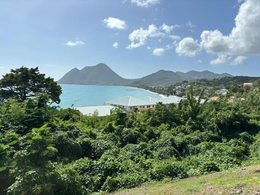 Bel appartement duplex T4 Laboté, vue mer, a 600m de la plage de Diamant
