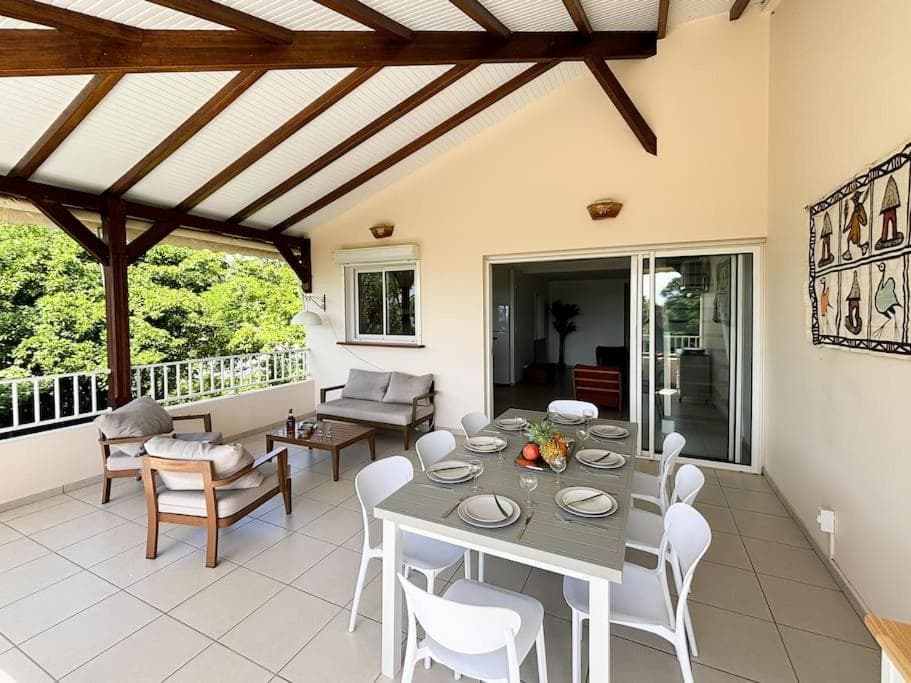 Bel appartement duplex T4 Laboté, vue mer, a 600m de la plage de Diamant