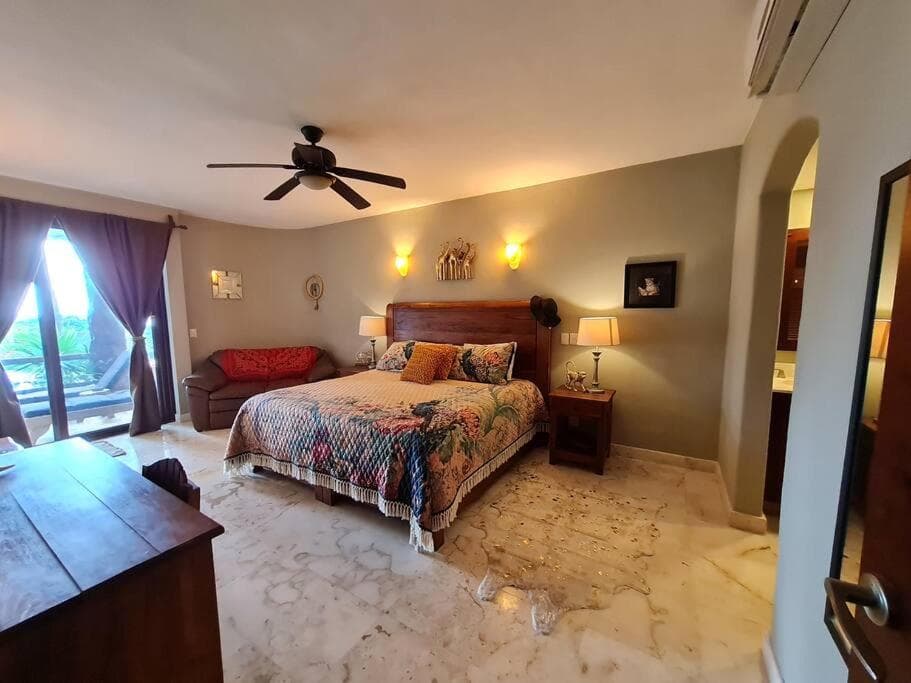 Villa 301, Ground floor, Oceanfront!