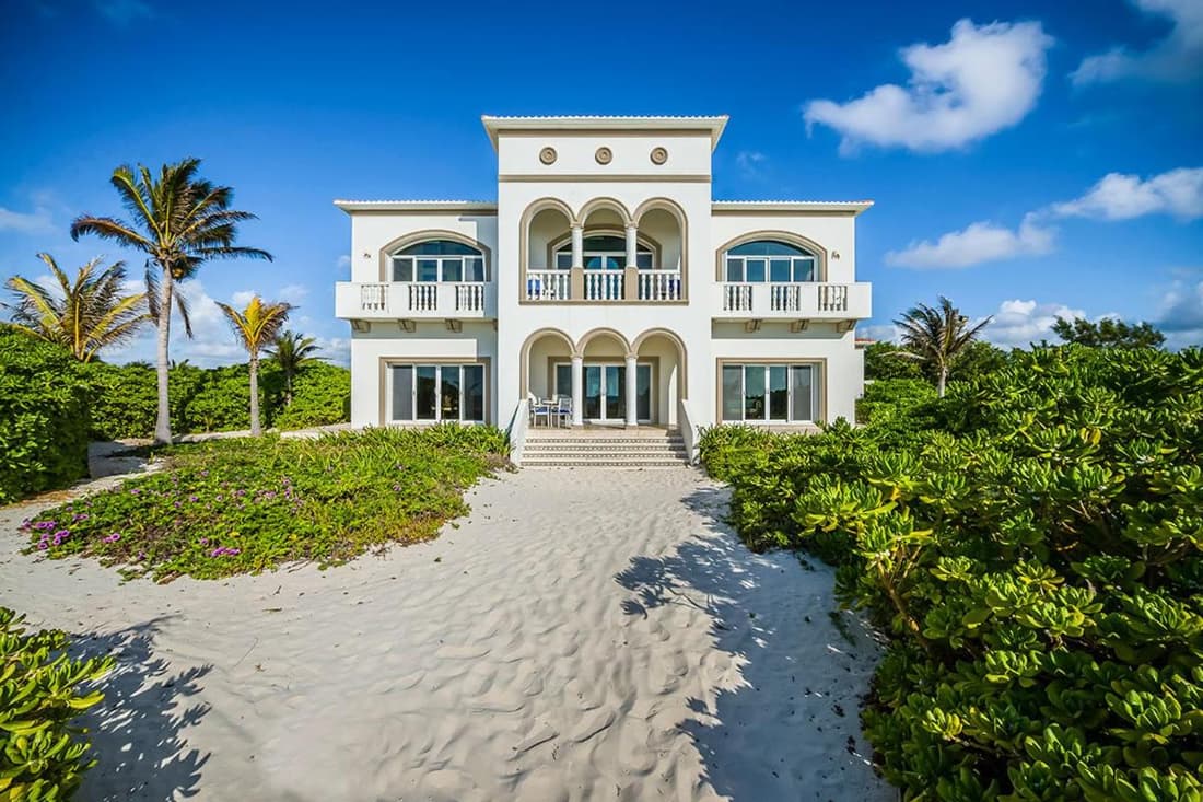 Amazing Beachfront Casa del Mar Bonito, Playa del Secreto, Riviera Maya