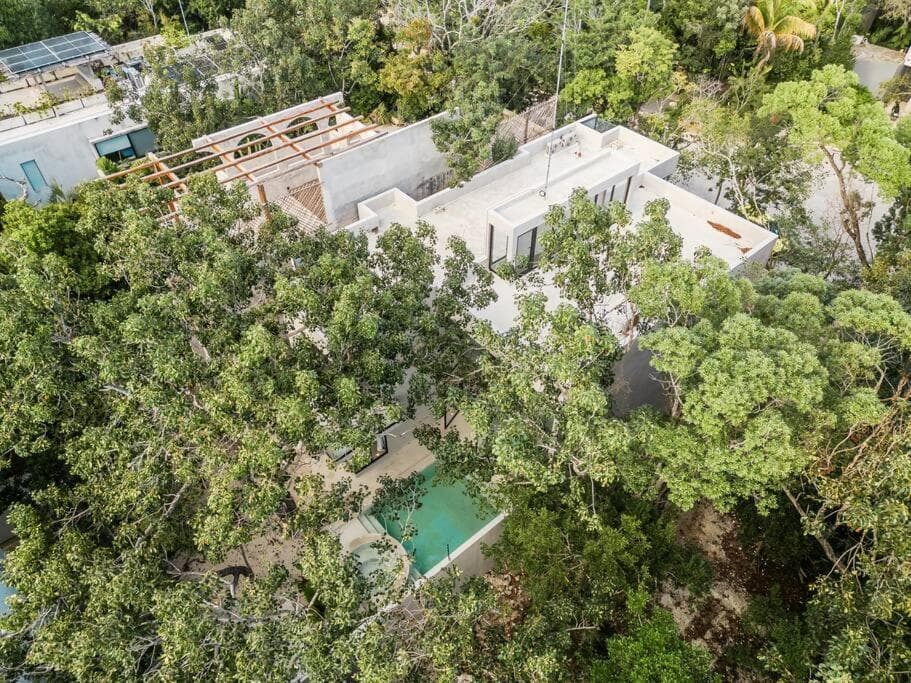 M11 Casa Leto - Luxury Villa in Gated Community