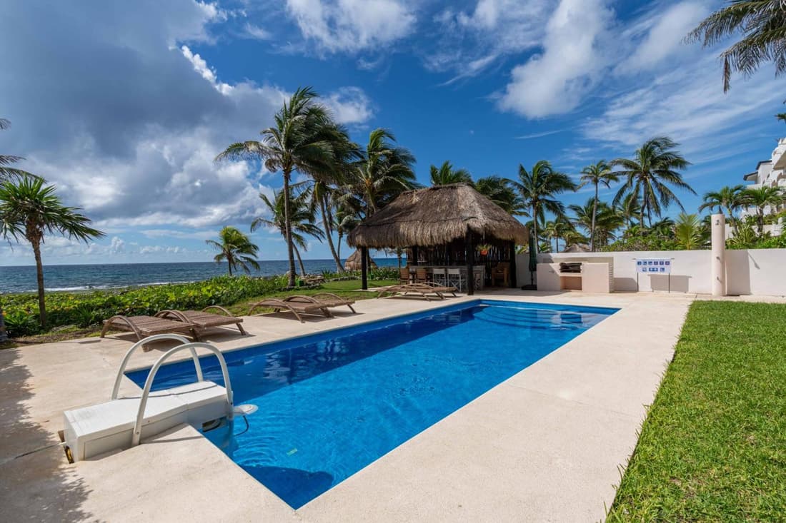 2 BR Apartment sea view