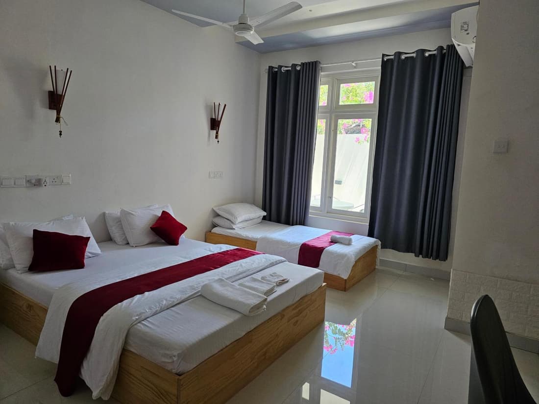 Vaadhoo View Inn