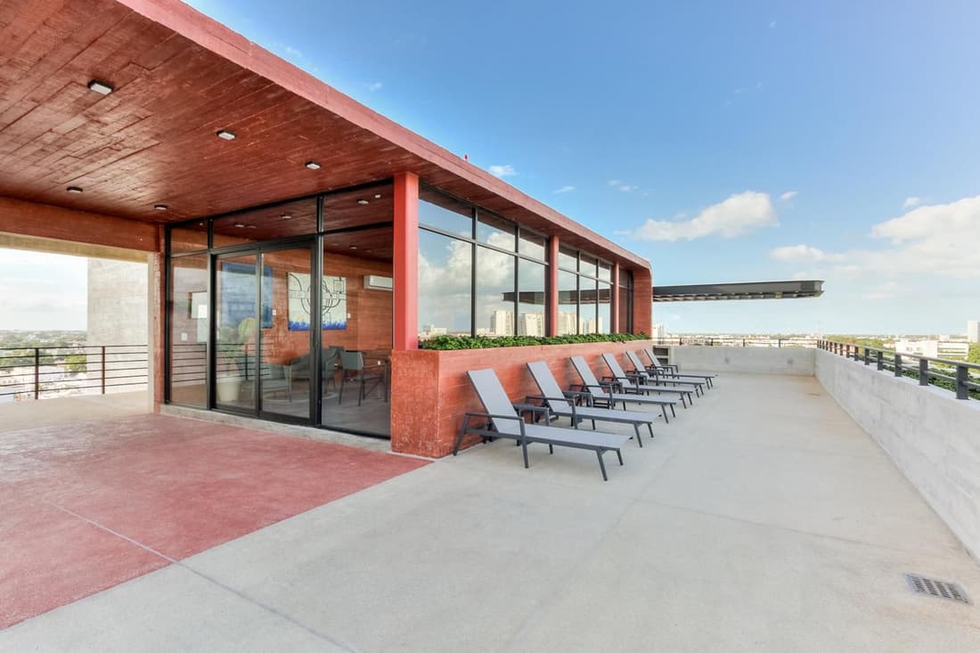 Centrally located apartment Pool, Gym, Coworking and Wifi Nader 611