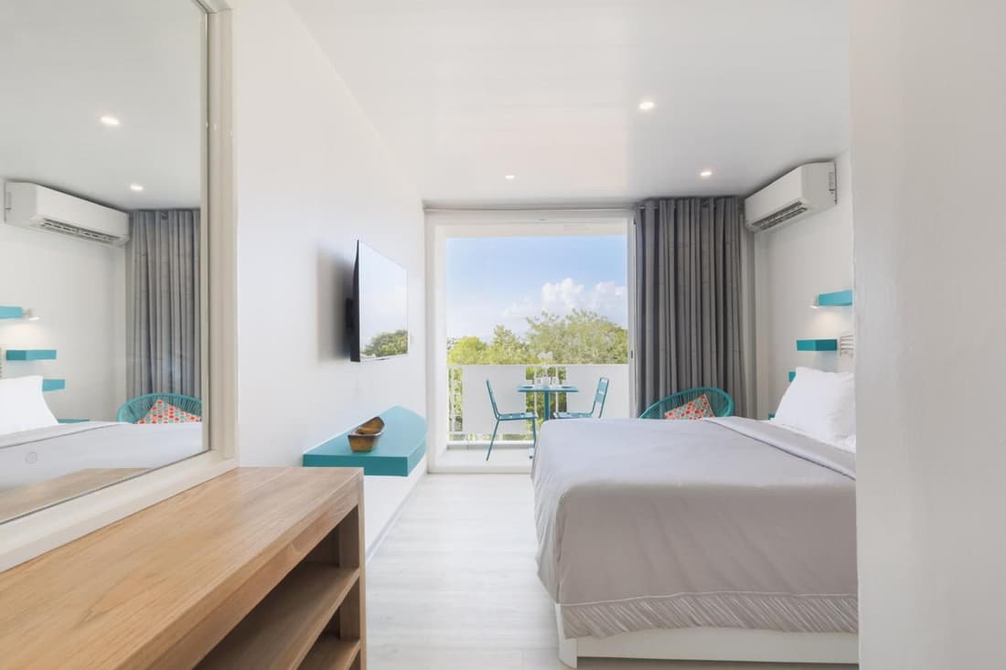 Bay Room