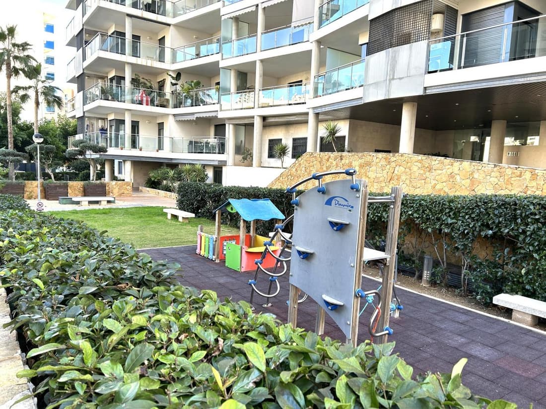 Relajate junto al mar en apartamento Cala Alta