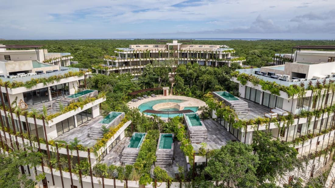 Luxurious Accommodations at Mistiq Temple II Loft and Penthouse