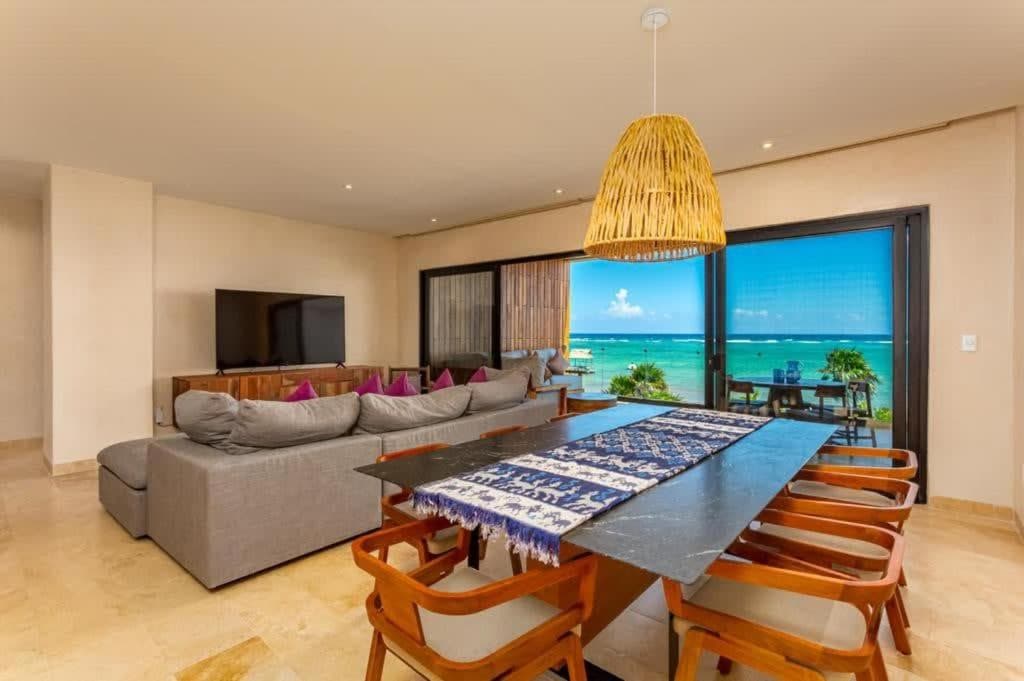 Beachfront 3BR Escape with Rooftop Sea Tankah Bay
