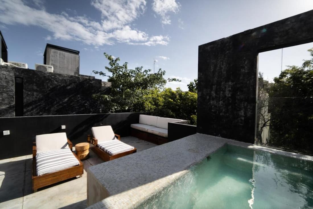Spacious Luxury Villa, 3 Private Pools + Rooftop