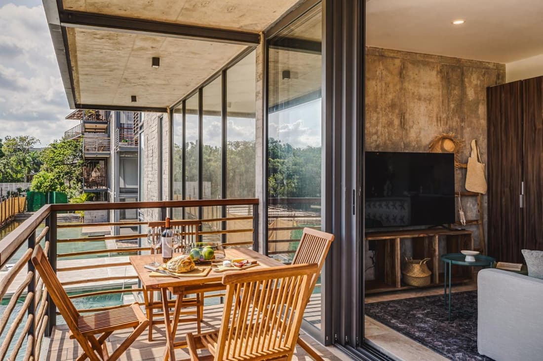 1 BR on Cenote Largest Gym Coworking