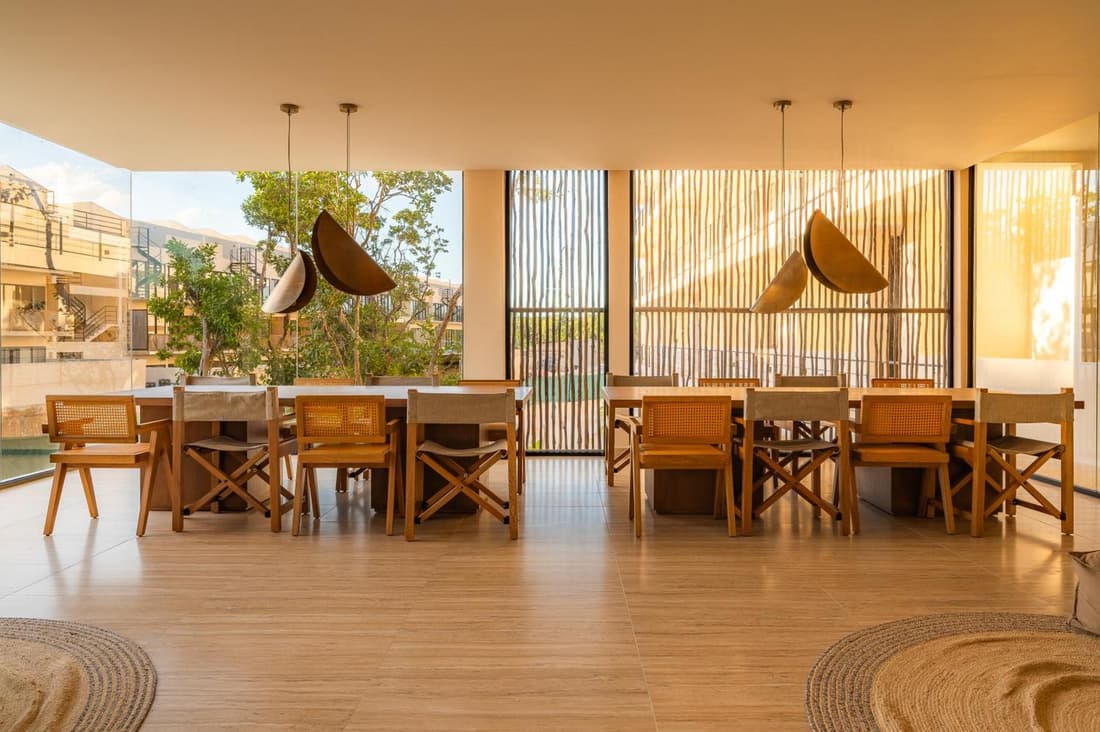 2BR Jungle View w Private Pool Gym Fast WIFI