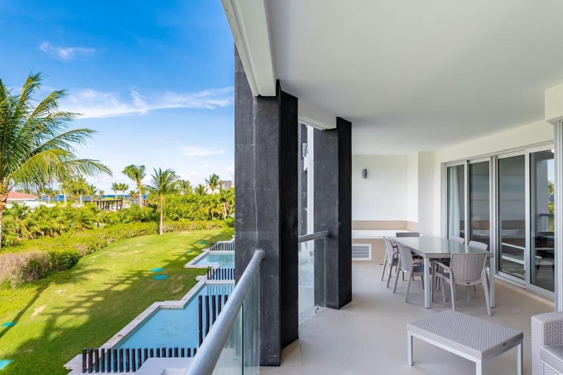 Luxury Ocean view condo in Mareazul Beach front - Almajuma House