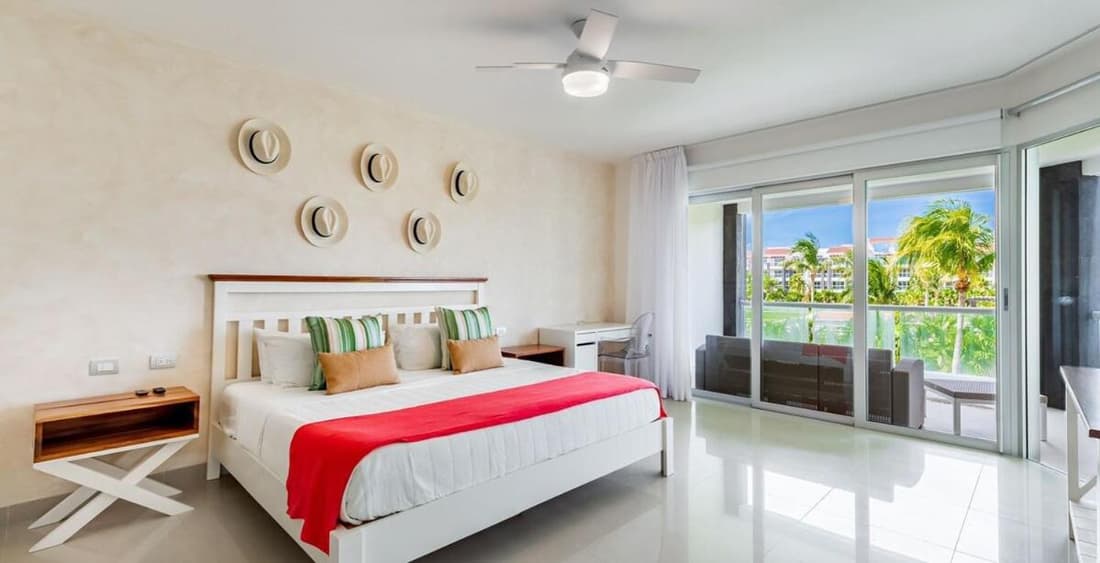 Luxury Ocean view condo in Mareazul Beach front - Almajuma House