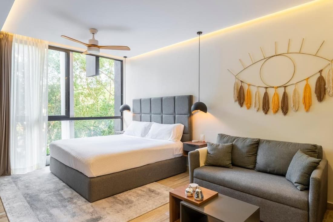 Brand New Studio with King Bed and Rooftop Pool