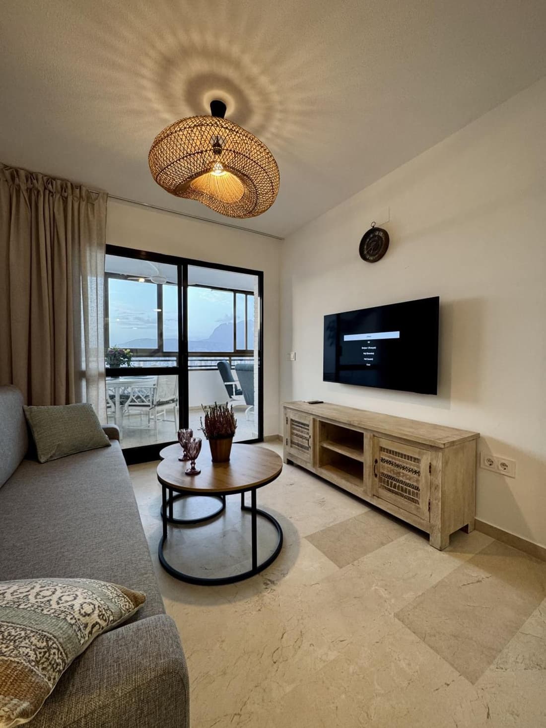Armando SeaView Residence - Azure