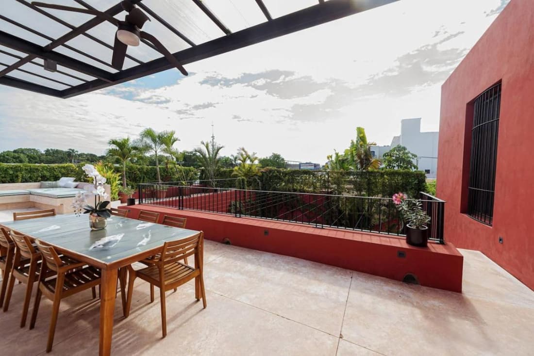 CASA EEB - 4BR Home Colonial Elegance Downtown Merida