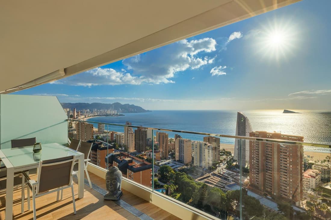 Benidorm Beach Belluba luxury bay