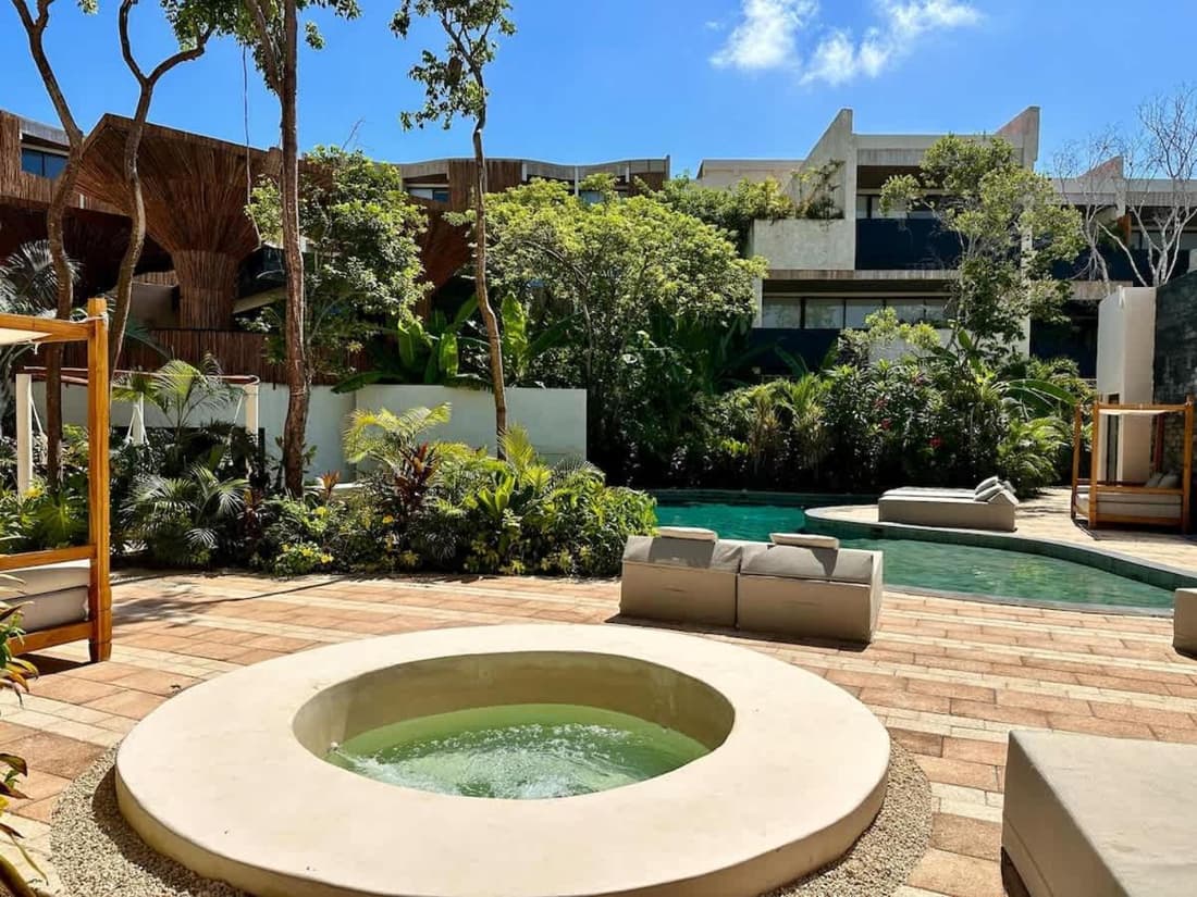 Relaxing Lakeside Retreat Pool, Hot Tub y Patio
