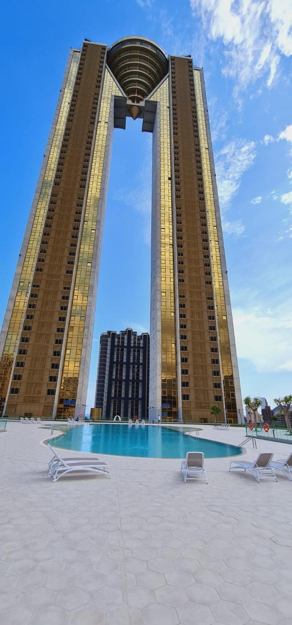 INTEMPO next Golden Tower