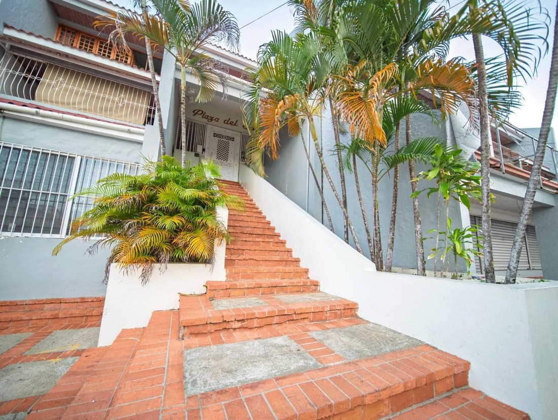 Central 1BR APT - 1 minute Walking from Rumba