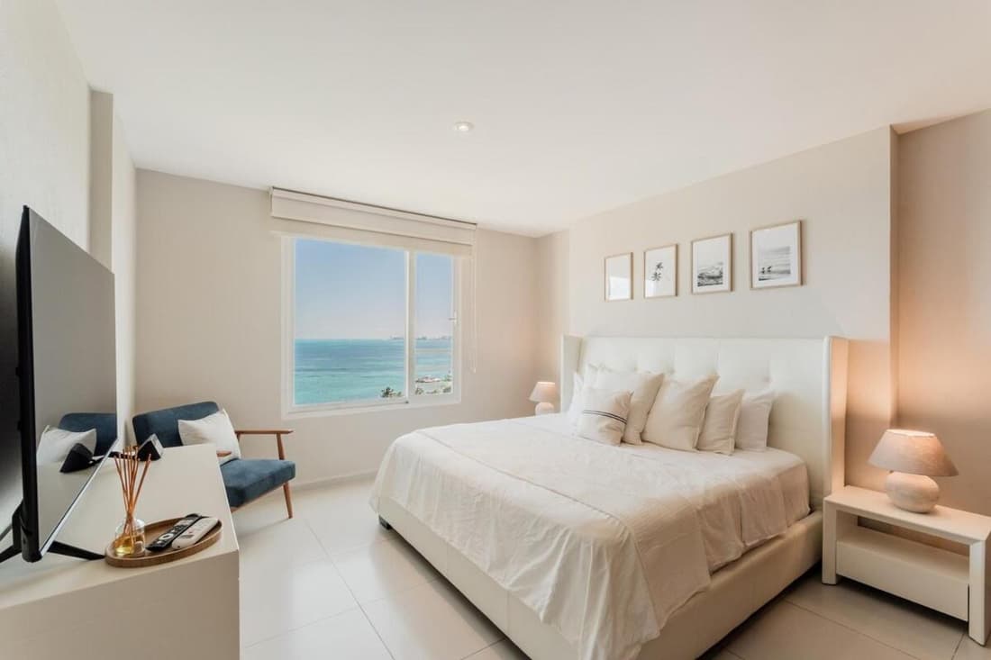 MAREA New 2 BDR Beachfront by Casa Paraíso