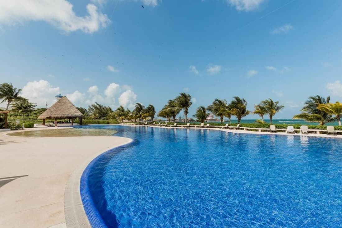 MAREA New 2 BDR Beachfront by Casa Paraíso