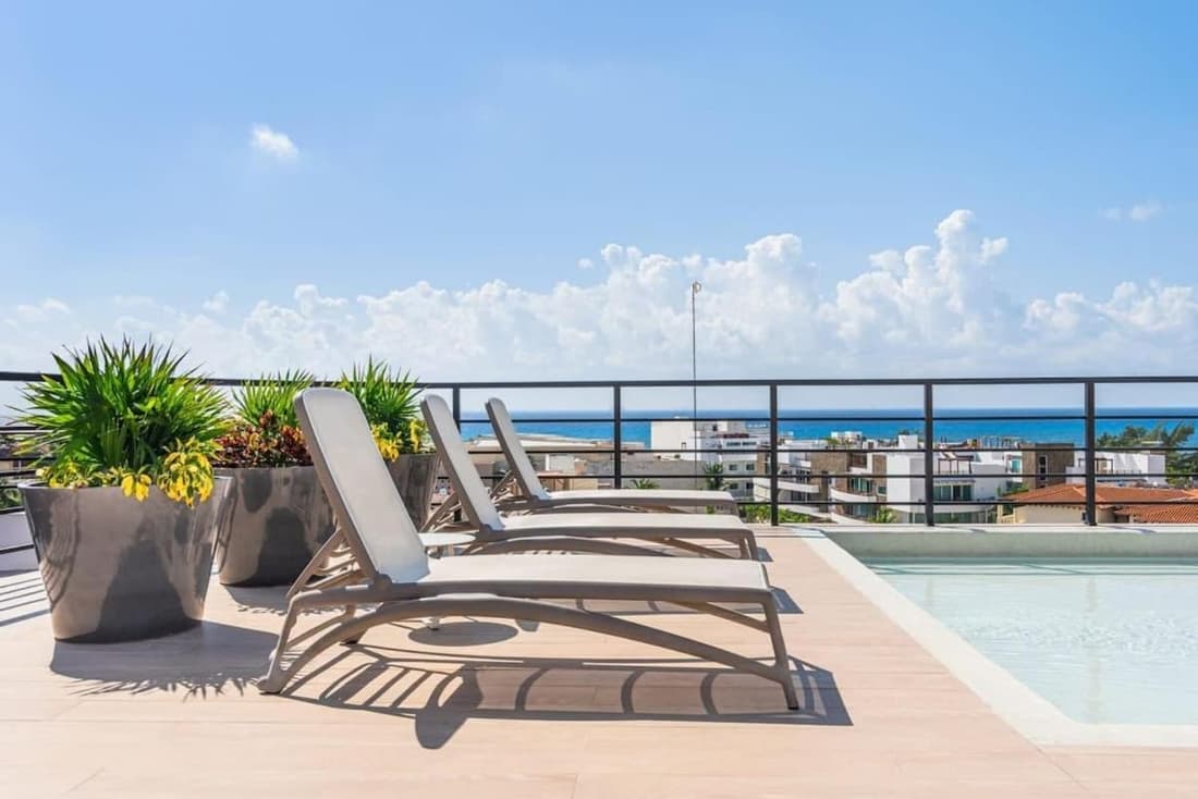 Luxury 2BR, Ocean view from Balcony and Rooptop