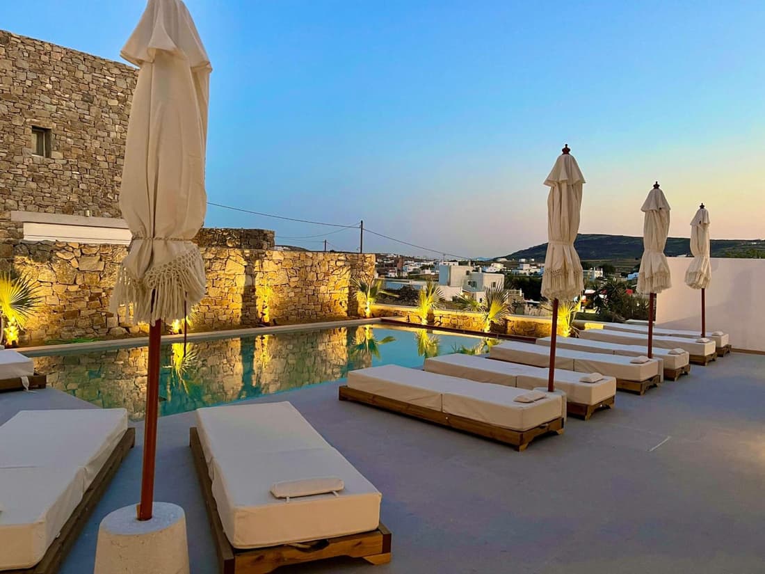 Mykonos Dot Suites