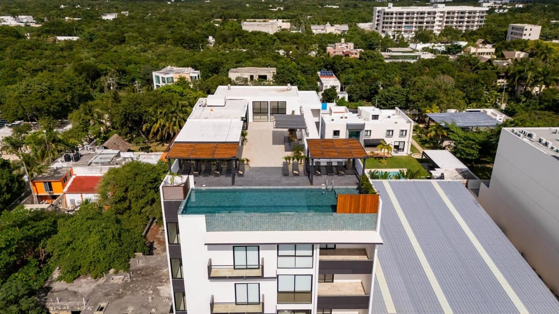 Cumbres Garden luxury apartments - By Aloja RV