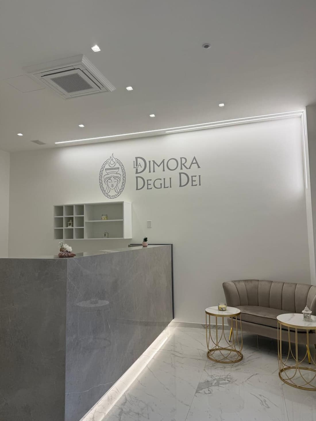 La Dimora Degli Dei