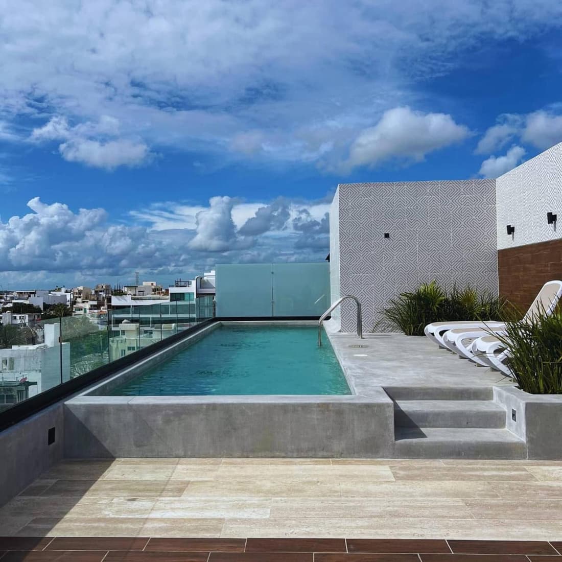 Super Cute Flat on 5th Ave in PdC steps from Beach