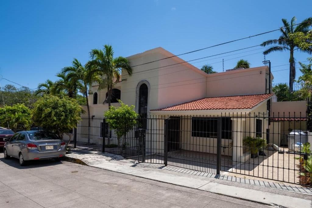 Spacious Loft and Large Bath Casa Jurel